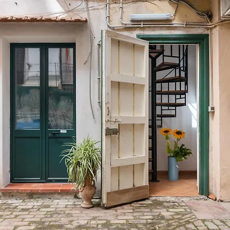 Politeama's Corner- Affitti Brevi Italia *